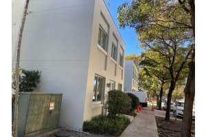 40 Calabria Ave 101, Coral Gables