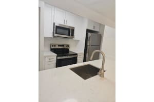 9716 Hammocks Blvd 201, Miami