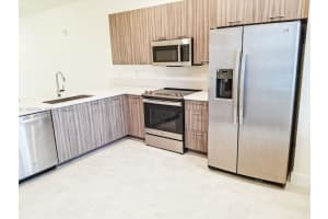 6425 Nw 103rd Pl 106, Doral