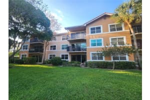 8761 Wiles Rd 206, Coral Springs