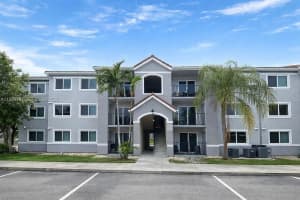 15470 Sw 284th St 3104, Homestead