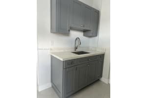 12752 Sw 211th St 2, Miami