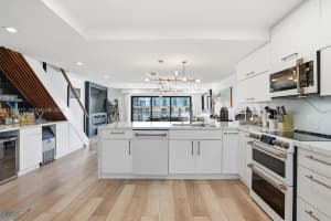 4000 Ne 168th St 113b, North Miami Beach