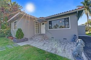 529 Nw 8th St, Dania Beach