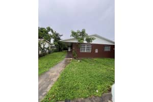 608 Nw 3rd Ave 1-2, Hallandale Beach