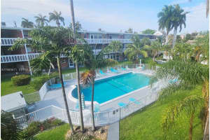 141 Ne 10th Avenue 22c, Hallandale Beach