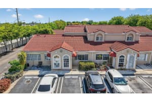 6802 Nw 166th Ter 602, Miami Lakes