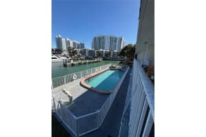 7917 West Dr 24, North Bay Village