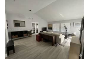 3931 Sw 84th Ter, Davie