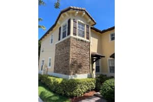 9227 Sw 227th St 1, Cutler Bay