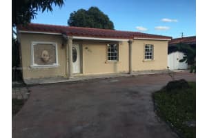 625 E 8th Ct, Hialeah