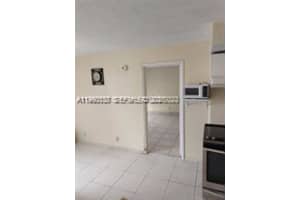 16450 Nw 2nd Ave 215, Miami