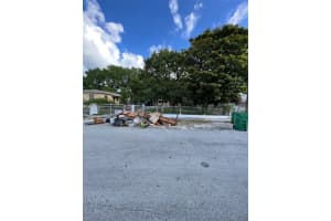 43 Nw 58th St, Miami