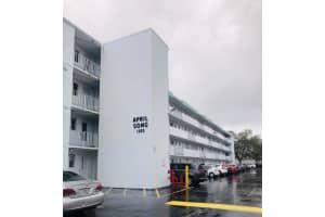 1333 E Hallandale Beach Blvd 223, Hallandale Beach