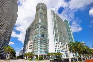 1800 N Bayshore Dr 1901, Miami