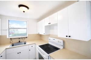 12275 Ne 19th Ave 4, North Miami