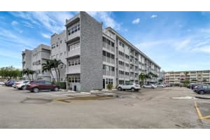 329 Se 3rd St 502t, Hallandale Beach
