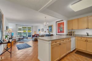 2301 Collins Ave 533, Miami Beach