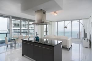 485 Brickell Ave 4110, Miami