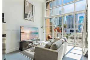 253 Ne 2nd St 617, Miami