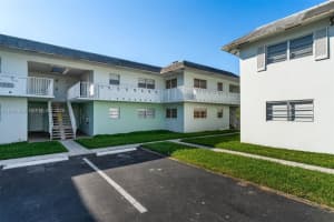 7670 Sw 82nd St H117, Miami