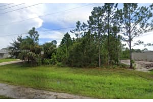 2065 Se Cogan Dr, Palm Bay