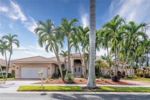 392 Coconut Circle, Weston