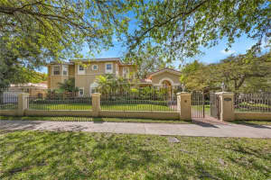 6200 Granada Blvd, Coral Gables