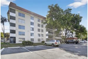 4172 Inverrary Dr 503, Lauderhill