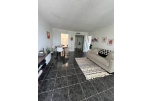 2350 Ne 135th St 208, North Miami