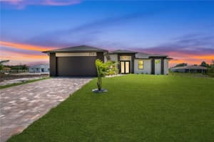 2707 29th St, Lehigh Acres