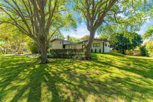 7920 Sw 132nd St, Pinecrest