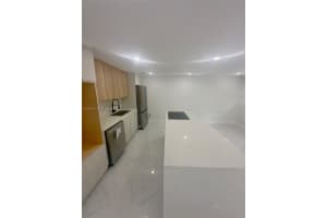 2110 Nw 43rd St, Miami