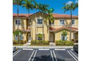 8243 Nw 107th Path 4-13, Doral