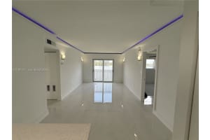 9915 W Okeechobee Rd 2-201, Hialeah Gardens
