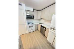 4160 Inverrary Dr 510, Lauderhill