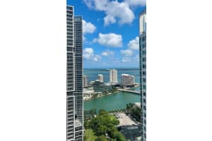 77 Se 5th 3614, Miami