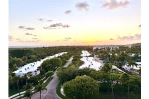 600 Grapetree Dr 9gn, Key Biscayne