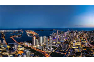 60 Ne 11th 3706, Miami