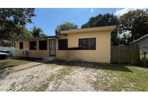 1352 Nw 112th Ter, Miami