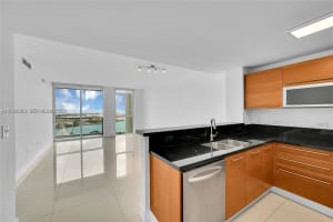 253 Ne 2nd St 2307, Miami