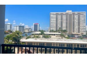 2017 Ocean Dr 405w, Hallandale Beach