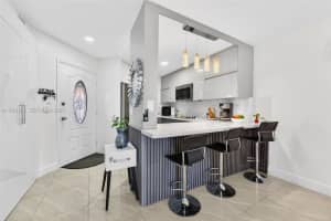 1750 W 46th St 412, Hialeah