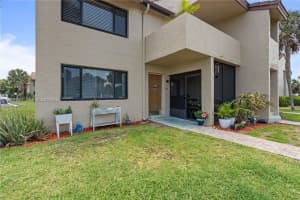 1145 N Shannon 39, Indialantic