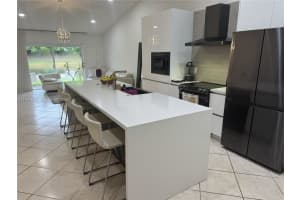 2002 Andromeda Ln, Weston
