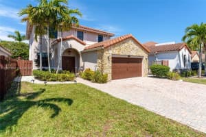 9761 Nw 9th St, Miami 9761 Nw 9th St, Miami