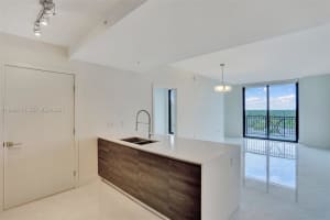 301 Altara Ave 819, Coral Gables