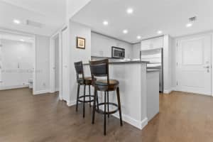 111 E Flagler St 909, Miami