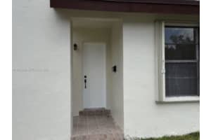 9853 Nw 4th Ter 9853, Miami