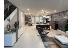 10355 Nw 66th St 10355, Doral